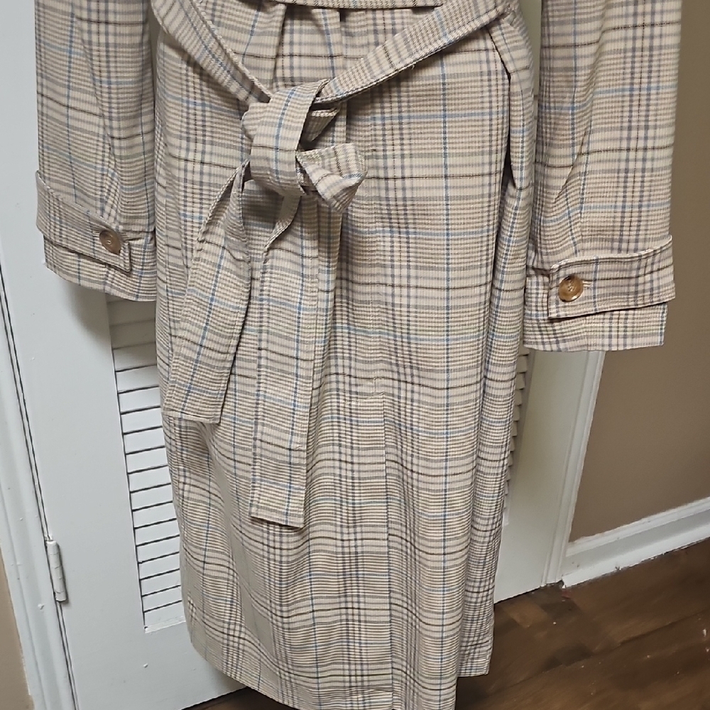 Bagatelle Beige Plaid Trench Coat - Picture 7 of 12